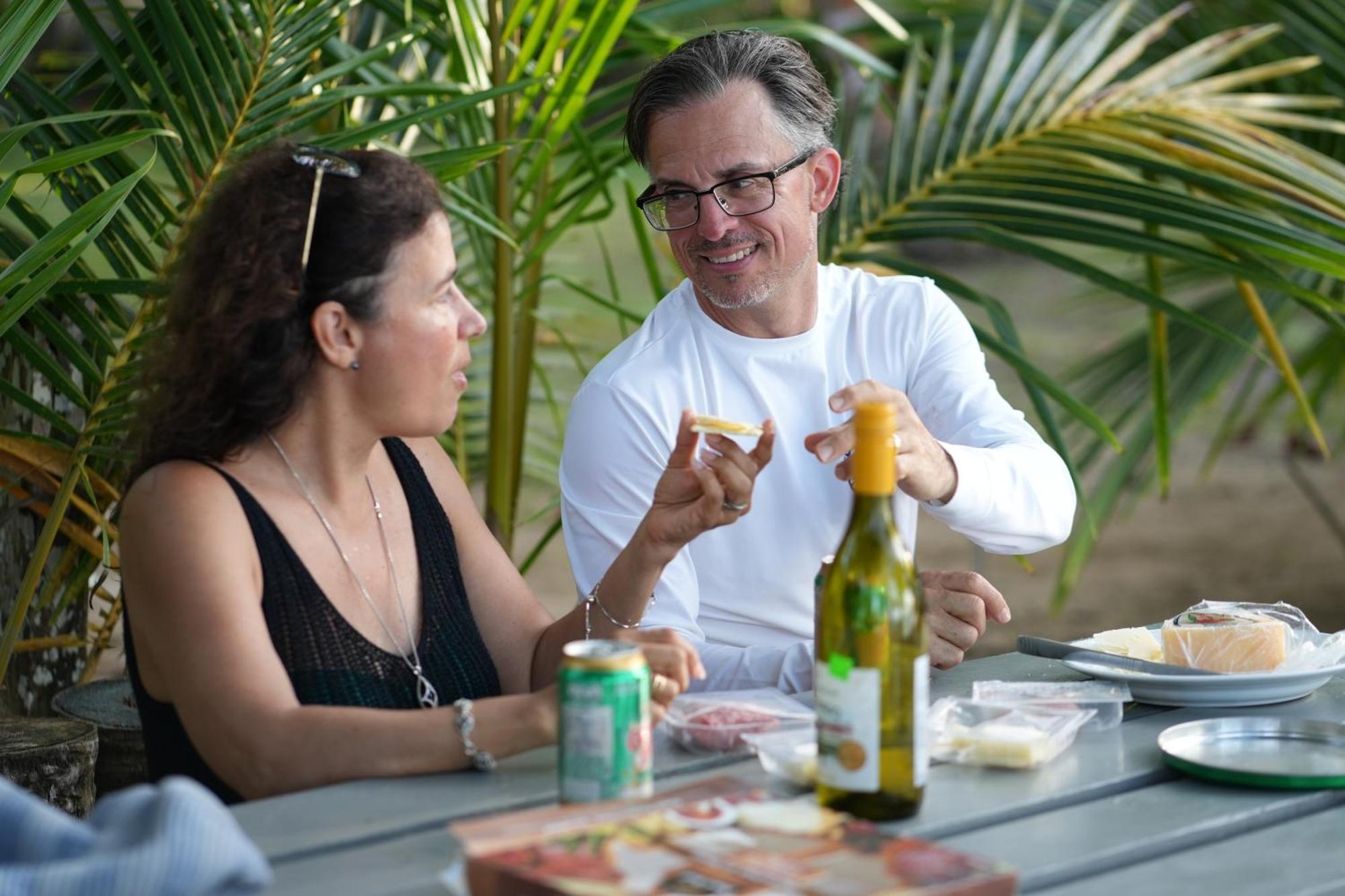 Drago Beach House - Private Beach Boca del Drago Esterno foto